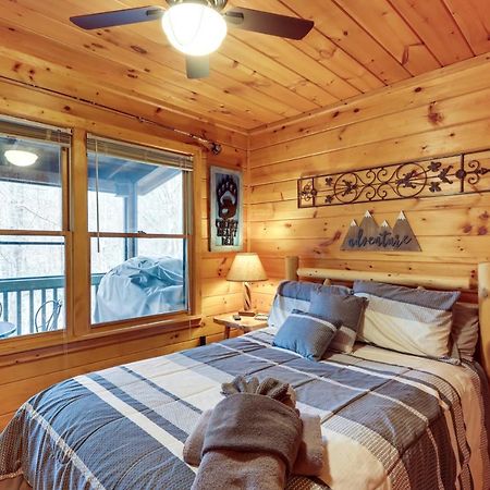 Blue Ridge Cozy Cabin In The Woods With Hot Tub! Ngoại thất bức ảnh