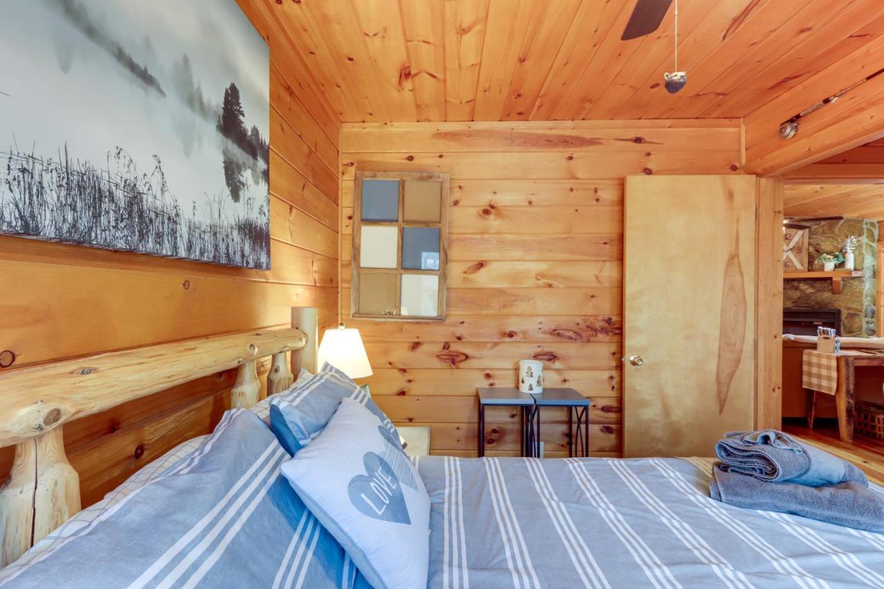 Blue Ridge Cozy Cabin In The Woods With Hot Tub! Ngoại thất bức ảnh