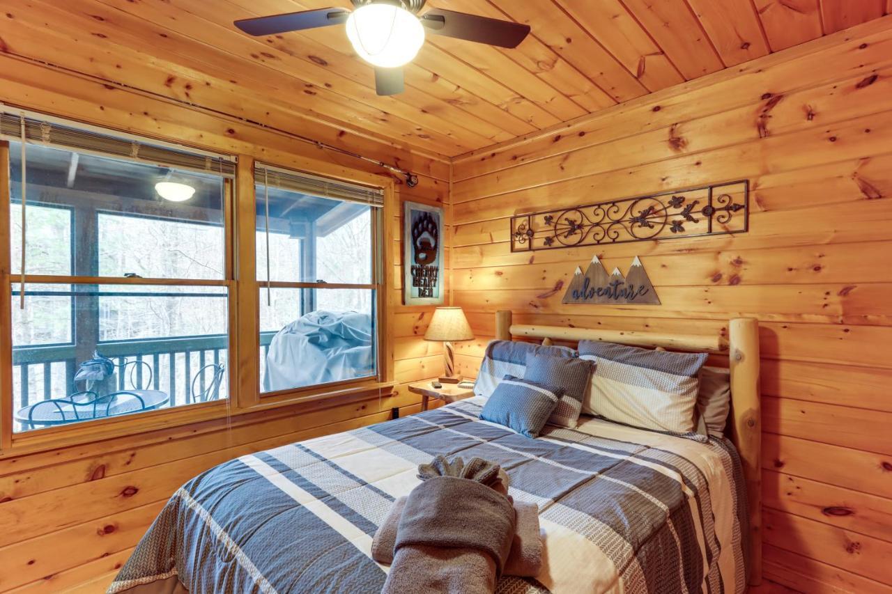 Blue Ridge Cozy Cabin In The Woods With Hot Tub! Ngoại thất bức ảnh